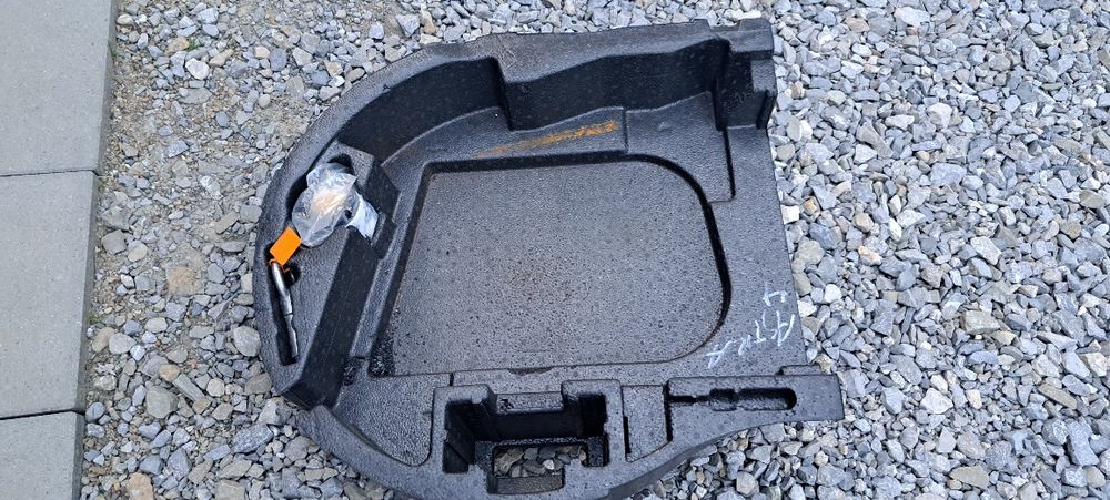 Oryginalny Wiatrołap, windschott Opel Astra H Twintop