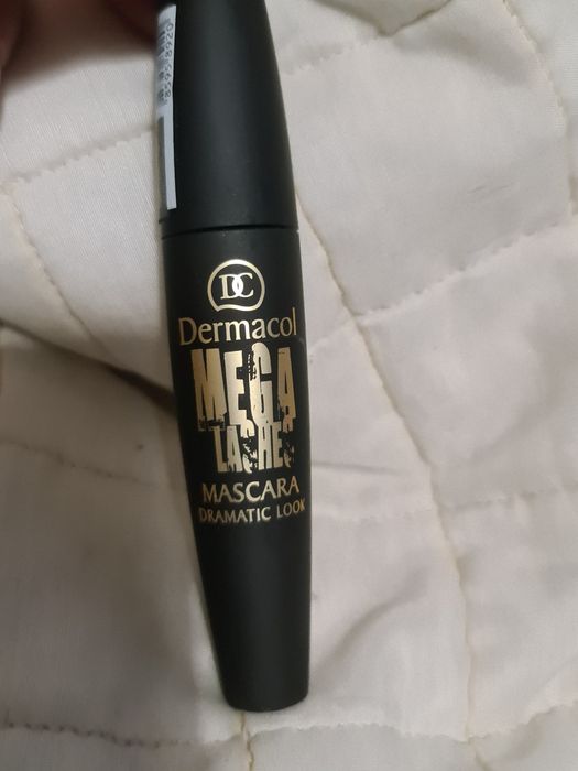 Mascara dermacol nowa black dramatic Look pogrubiająca