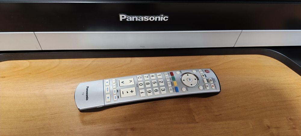 panasonic viera th 42 - купити теле- та відеотехніку - Ціна на OLX.ua