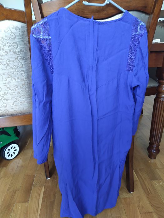 Sukienka z rękawem 3/4