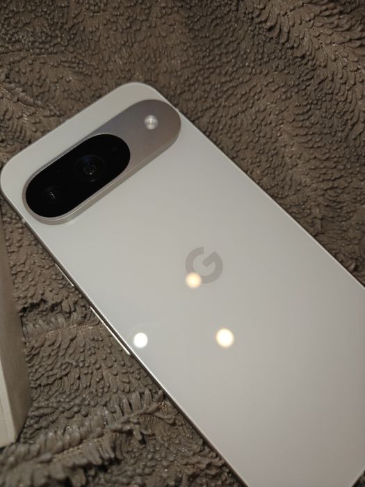 Google Pixel 9 128 gb на гарантии