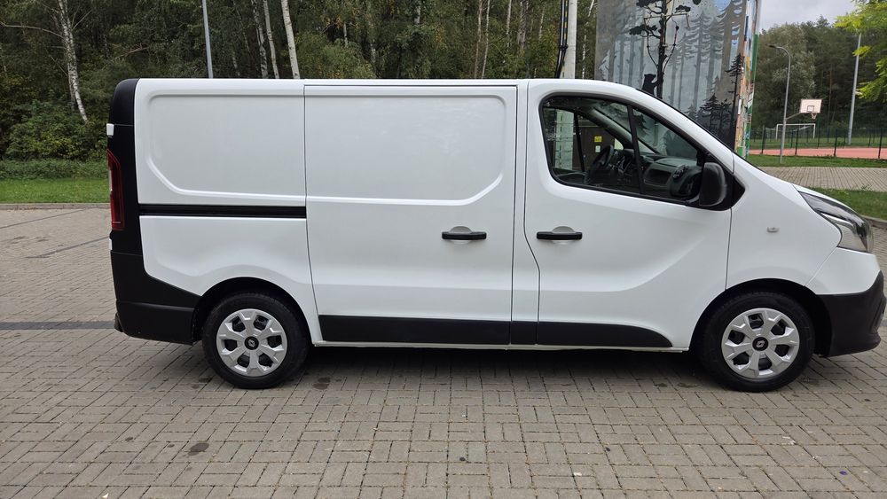 Renault Trafic_1.6_120km_2017r_Klima