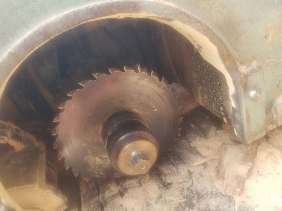 Wielopila   gasienicowa  wysokosc  ciecia  10  cm