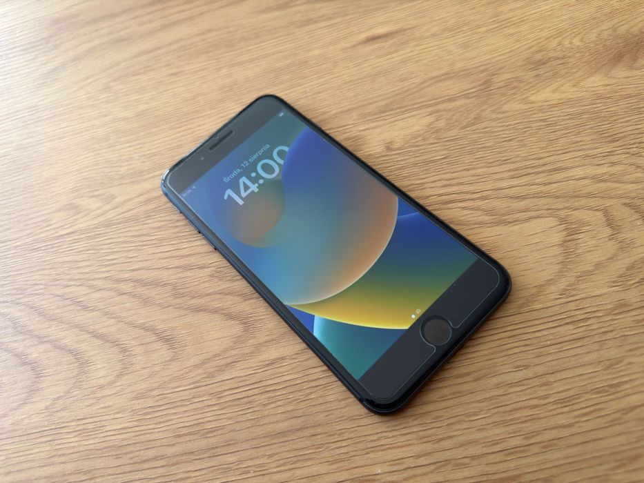 iPhone 8 Plus 128GB Space Grey