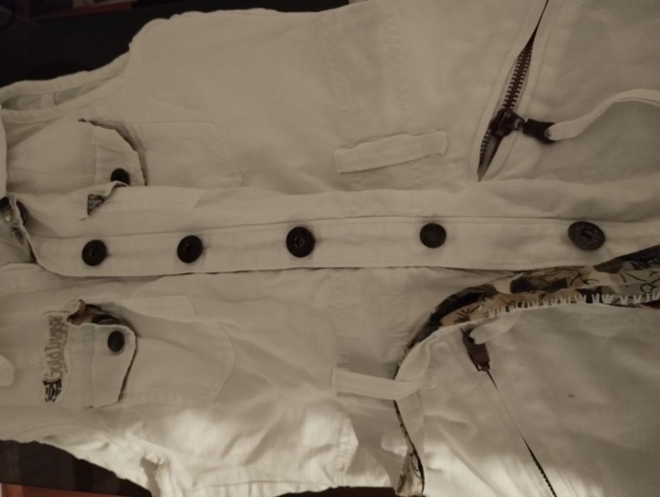 Bezrękawnik kobiecy biały rozmiar M