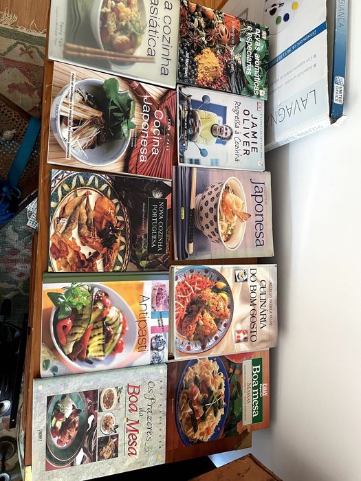 Conjunto de livros de culinária -  capa grossa
