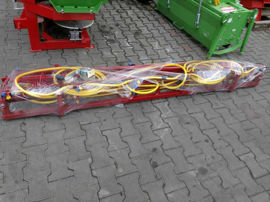 Оприскувач обприскувач кропілка польовий навісній Польща