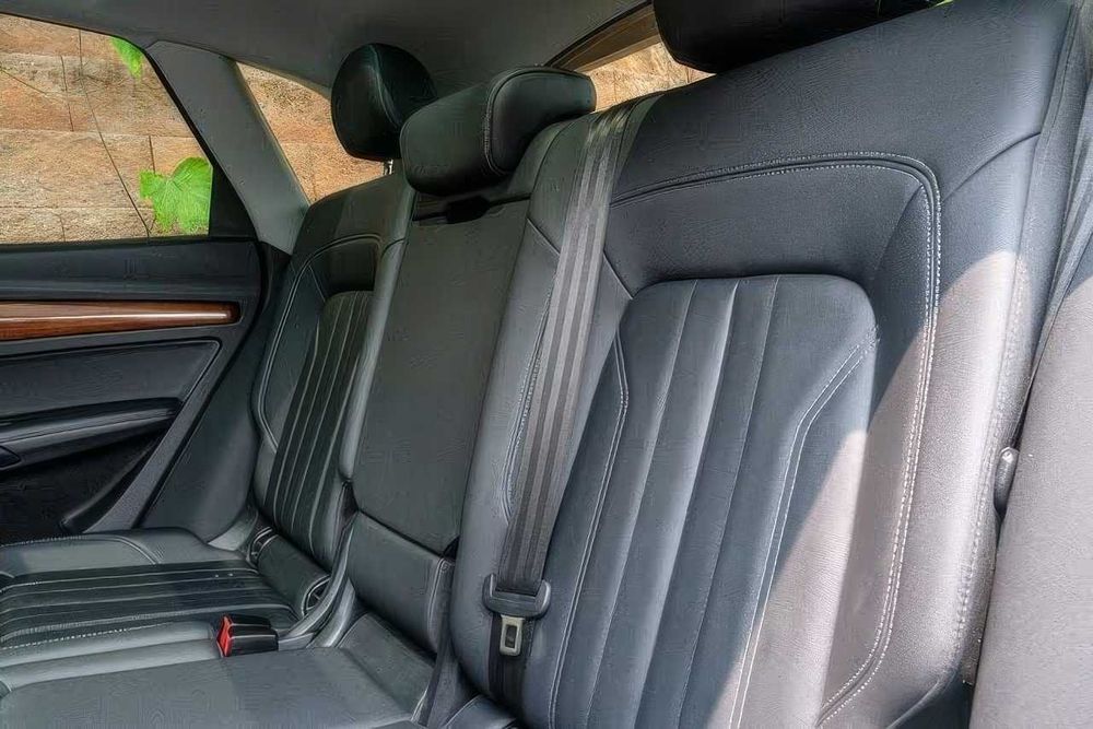 Audi Q5 e quattro Premium Plus 55 TFSI      2020