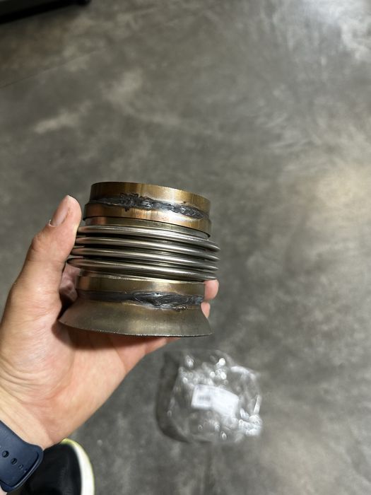 Гофра глушителя резонатора глушника спрінтер W906 W907 OM651 2.2