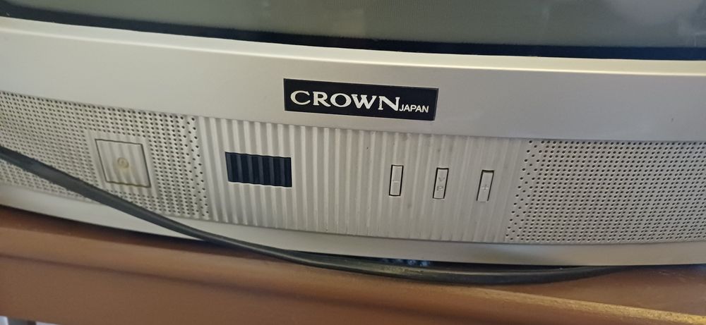 Tv crown com comando - a funcionar64751806461955121