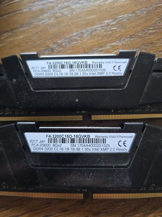 G.SKILL Ripjaws V 16GB DDR4-3200 CL16  2x8GB