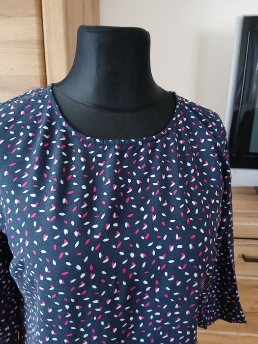 Elegancka  kolorowa bluzka Tatum  40