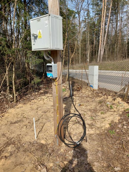 Przyłącze prądowe na budowę