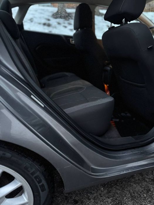 FORD FIESTA 2013 рік