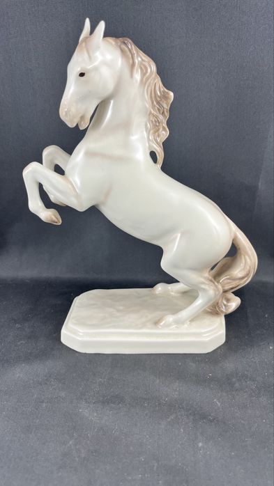 Figurka konia Cartendorf