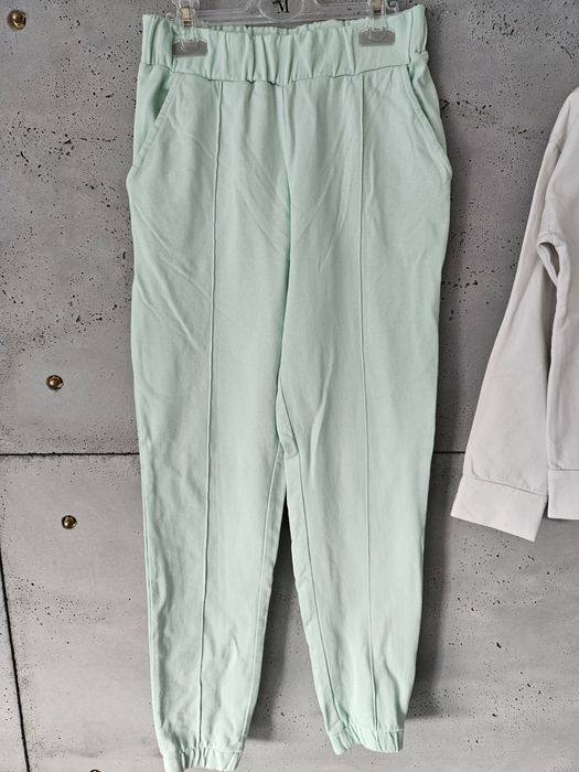 Spodnie i bluza Reserved 158