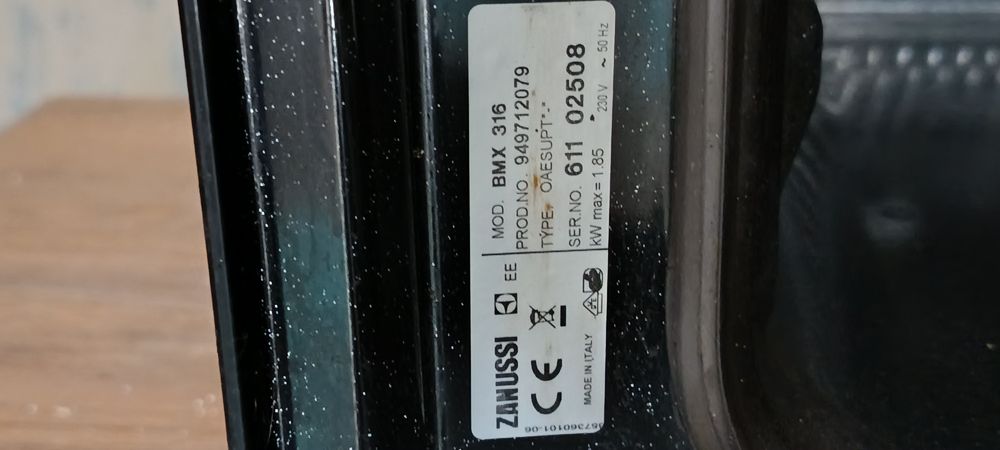 Продам духовий шкаф