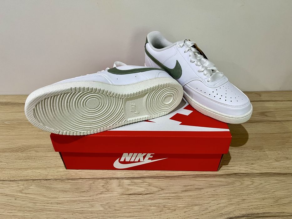 NOVAS - Saoatilhas Nike Court Vision Low Brancas Mulher | Tamanho 42