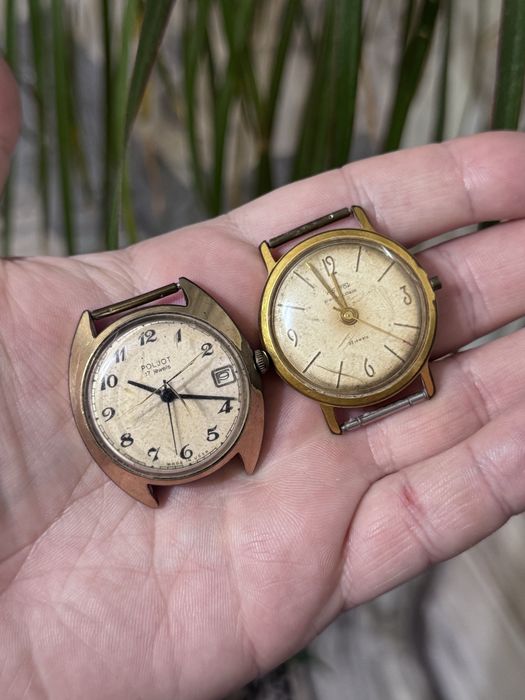 Часы позолота Полет и Восток