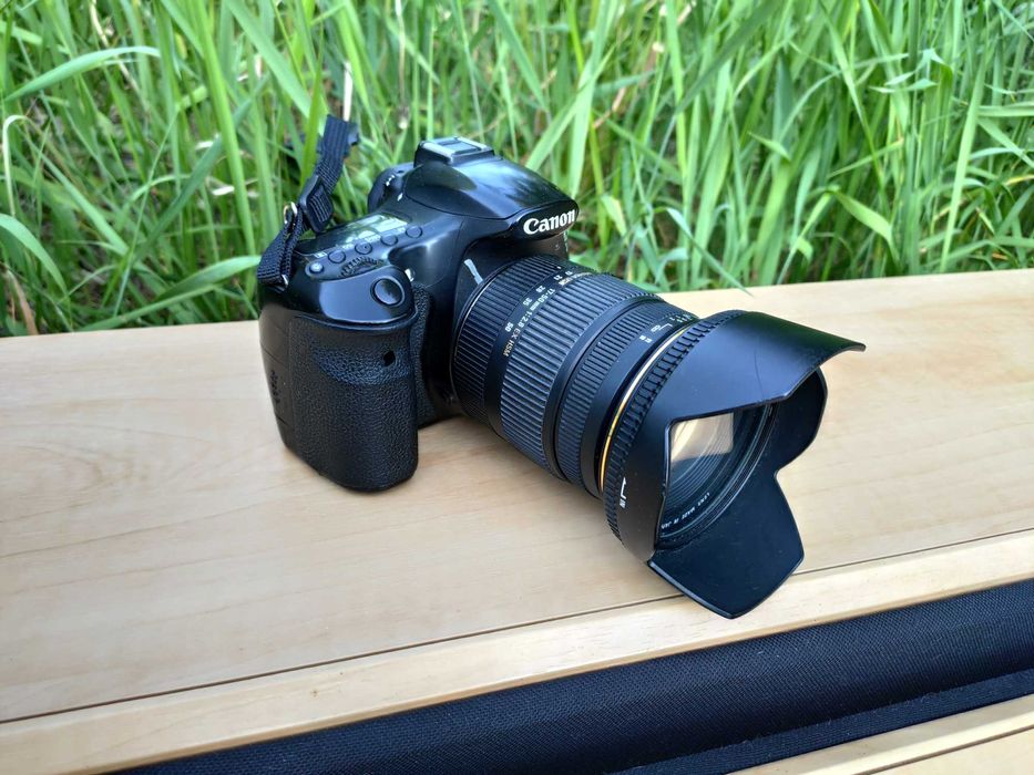 Canon 60D body - фотокамера