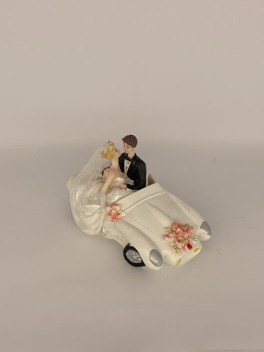 Figurka para młoda na tort ślubny