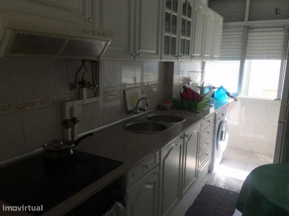 Quarto - localizado em Lisbon