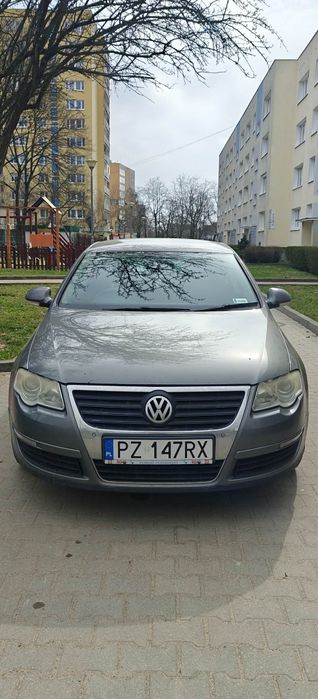 LA7T Passat 

Blacharsko BDB
Silnik 2.0 TDi

Podana cena za d