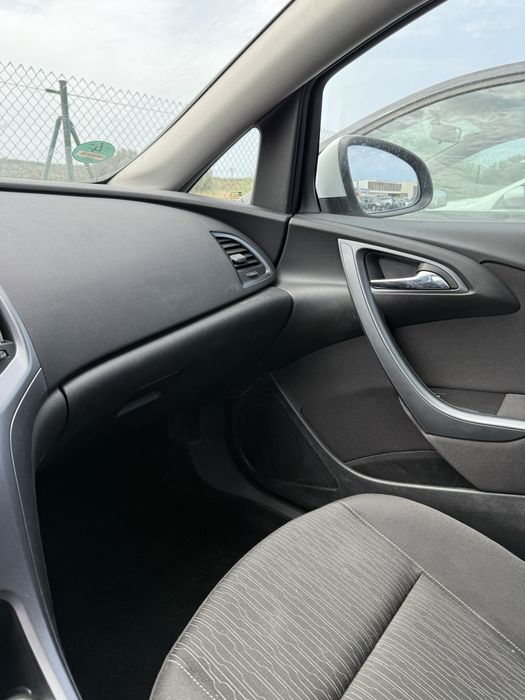 Opel Astra edition tourear