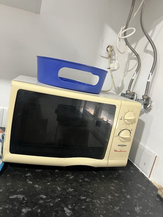 Microondas Moulinex Compact Y53