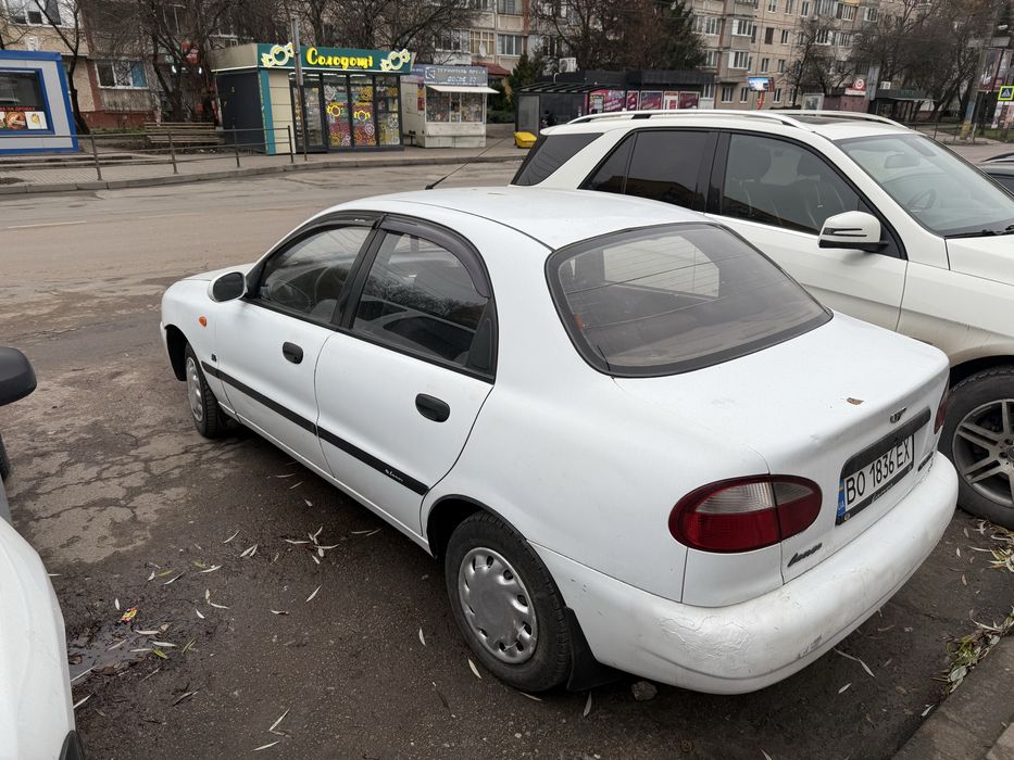 Део Ланос 1.5.