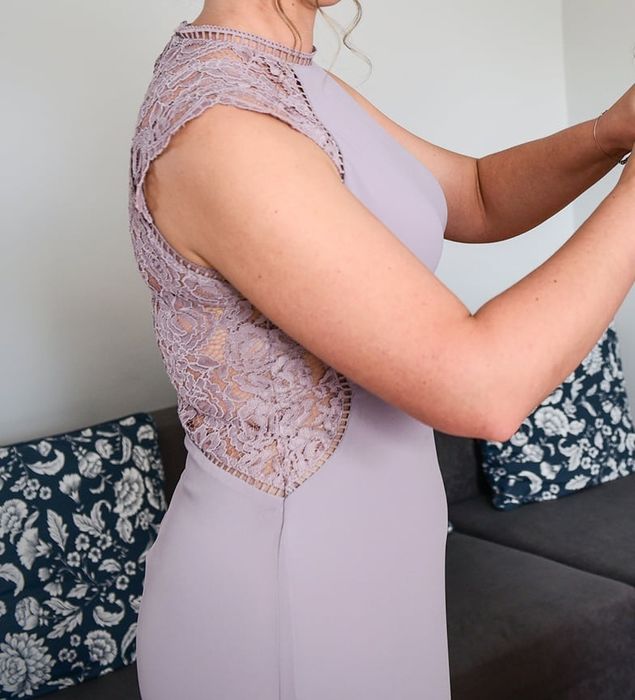 Długa sukienka z koronką XL