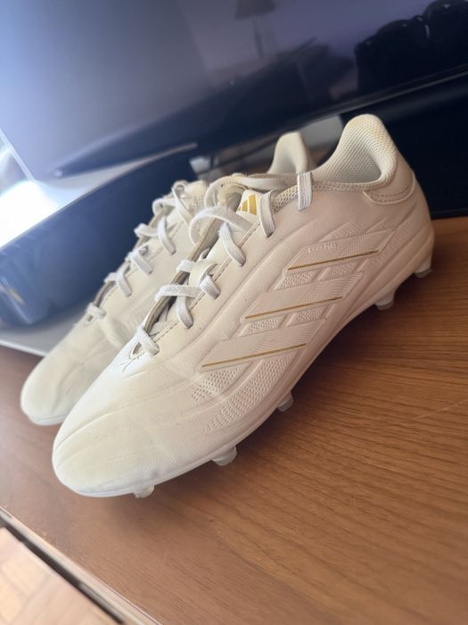 Chuteiras copa pure