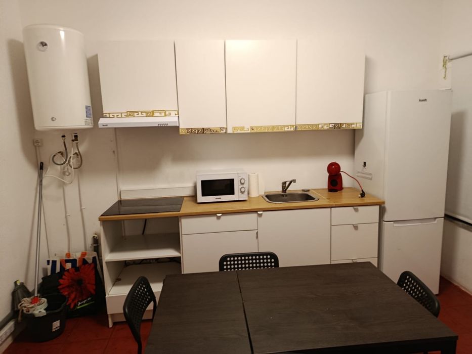 Apartamento com Licença Habitacional  T2 Renovado em Santa Clara, Coimbra – A 2 minutos do Lidl