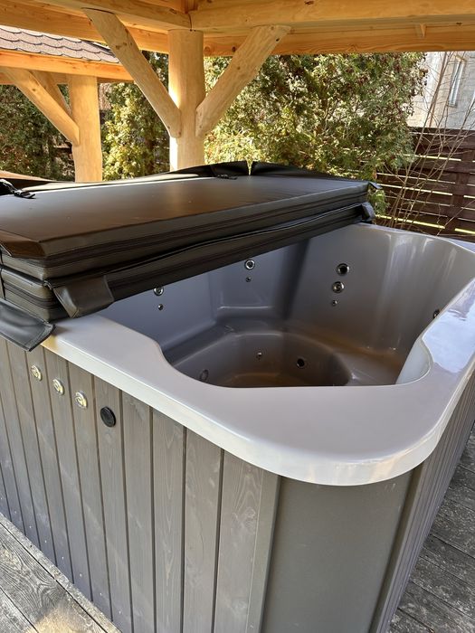 Balia ogrodowa prostokątna, kwadratowa, jacuzzi, bania, hydromasaż