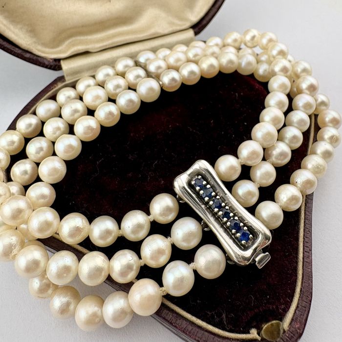 Retro bransoletka perły akoya 3-rzędowa złoto 14 k szafiry 20.5 cm