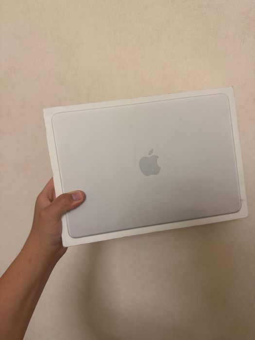MacBook Neo на 512