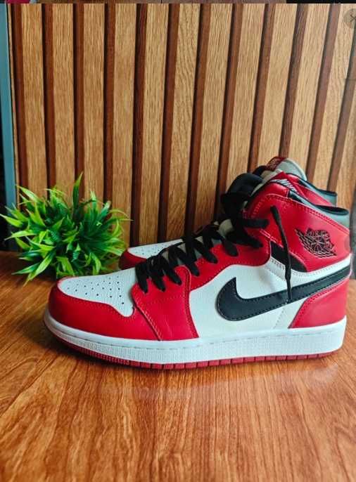 Nike Air Jordan 1 high Chicago Red/White/black