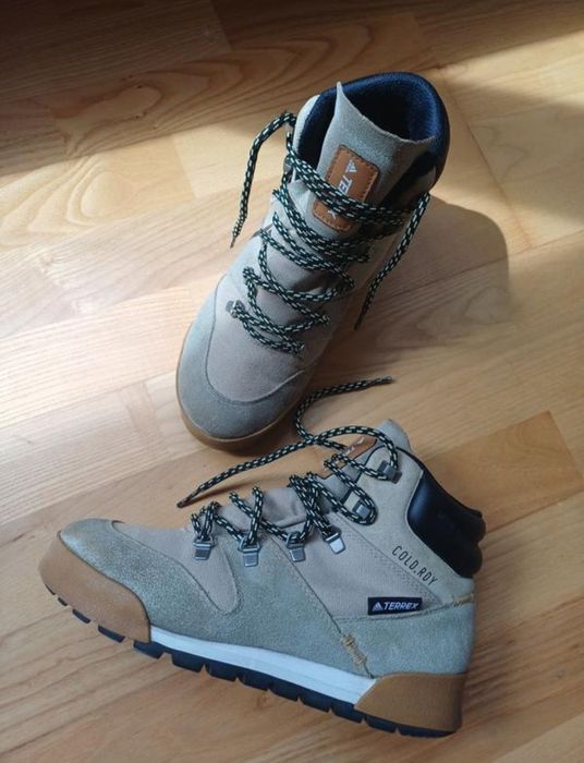 Ботинки adidas terrex snowpitch  кроссовки адидас демисезонные боты ун