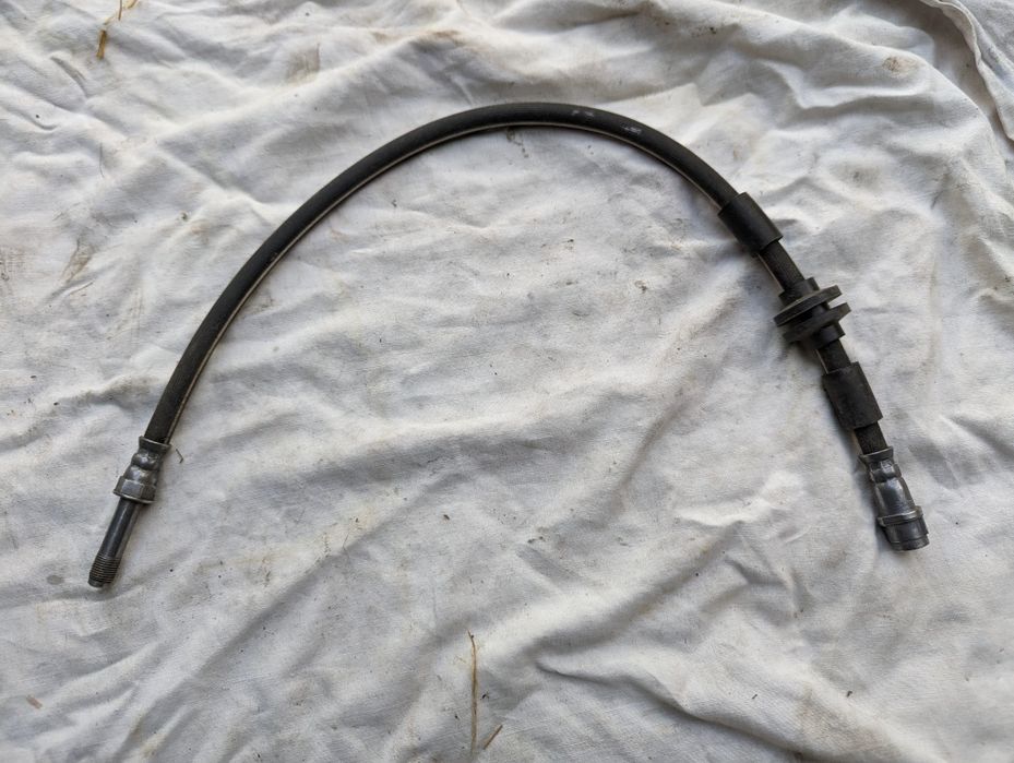 Шланг гальмівний VAG 7H0 611 701 C