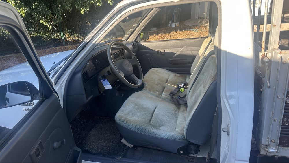 Toyota hilux 2.4 D 2x4