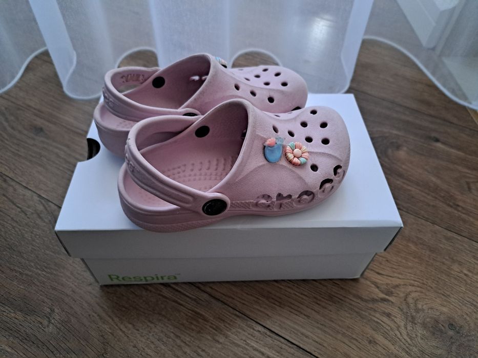 Sandałki crocs C 11 klapki r. 28