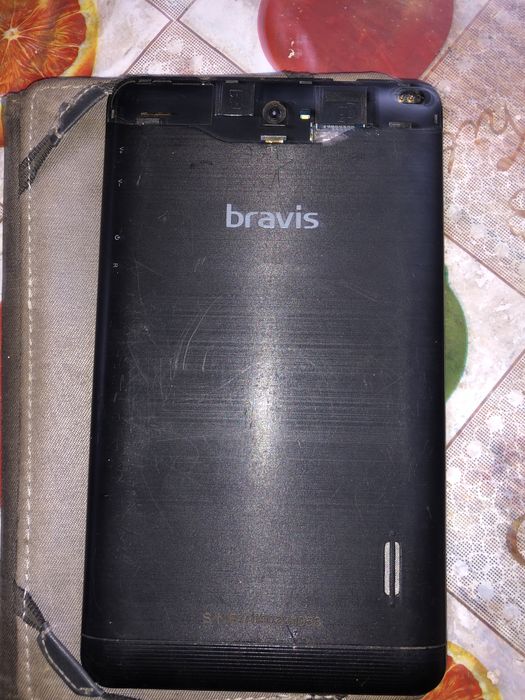 Планшет Bravis NB574