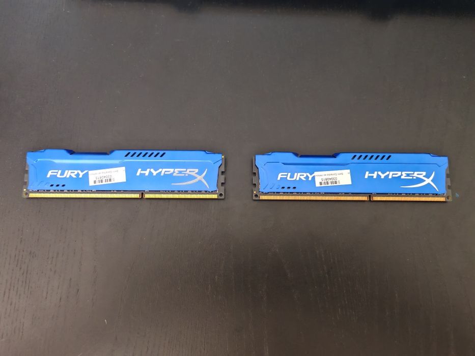 2x RAM 8GB (16GB total) DDR3 1600MHz CL10 HyperX Fury