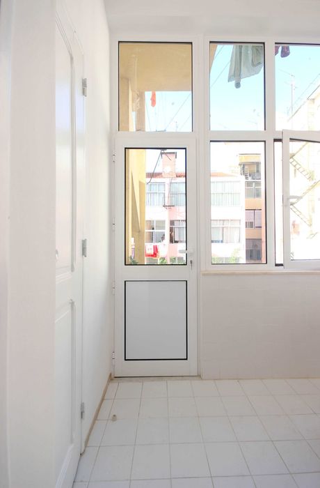 Arrendamento de quarto na Rua Jacinto Nunes, Arroios, Lisboa