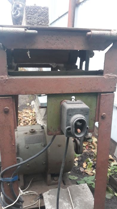 Деревообробний станок в м. Бахмач