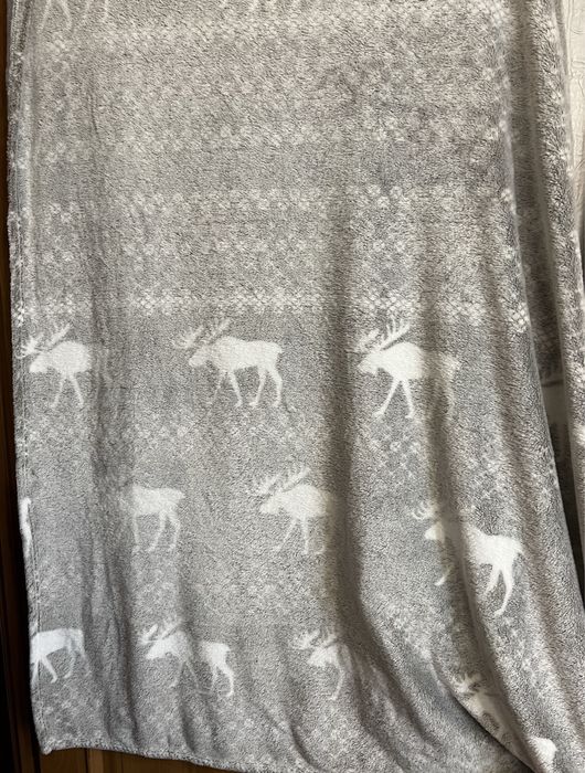 Плед з оленями, покривало