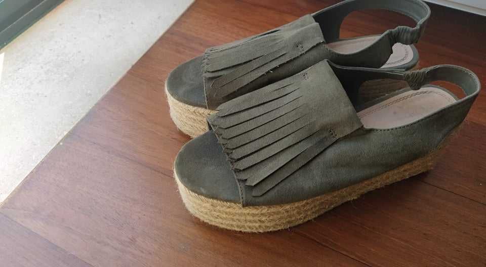 Sandálias Pull and Bear Verdes