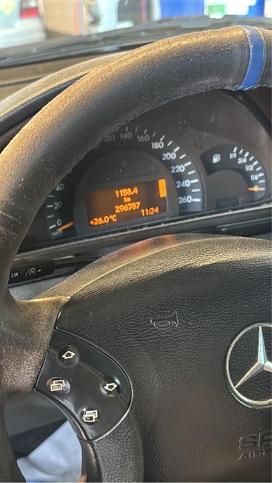 Mercedes C220 CDI Avantgarde Auto — Excelente Estado