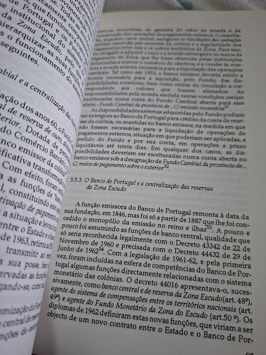 Moeda e Sistema Monetário Colonial José Estêvão
