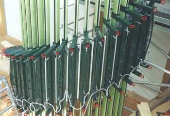 Prasa pneumatyczna do giętych schodów